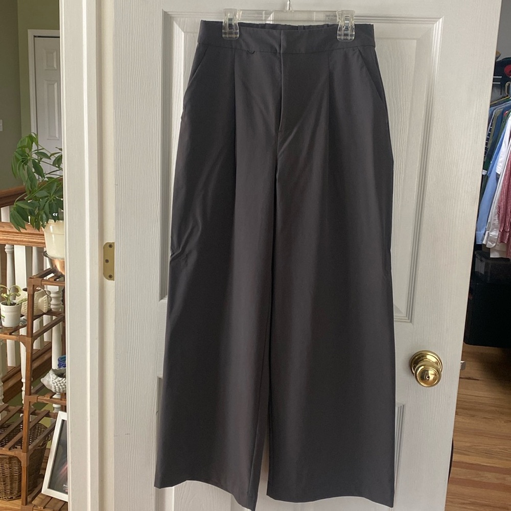 FigsPro High waisted, wide leg trouser Size Small Petite Color Mist
